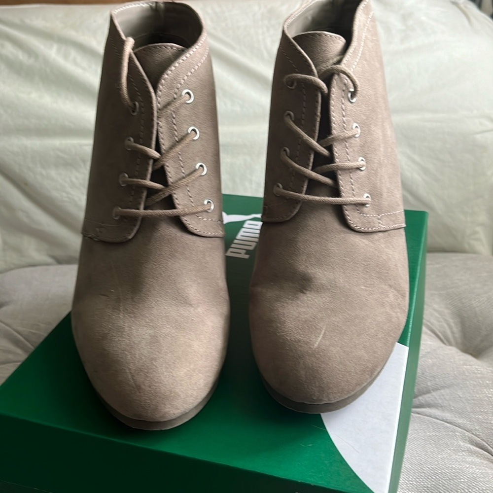 Arizona wedge bootie